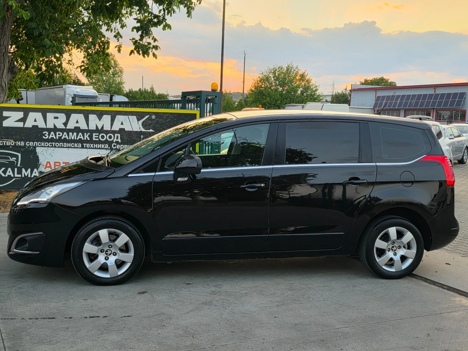 Peugeot 5008 1.6HDI* Face* 6+ 1* Automat * Camera, снимка 8 - Автомобили и джипове - 55816373