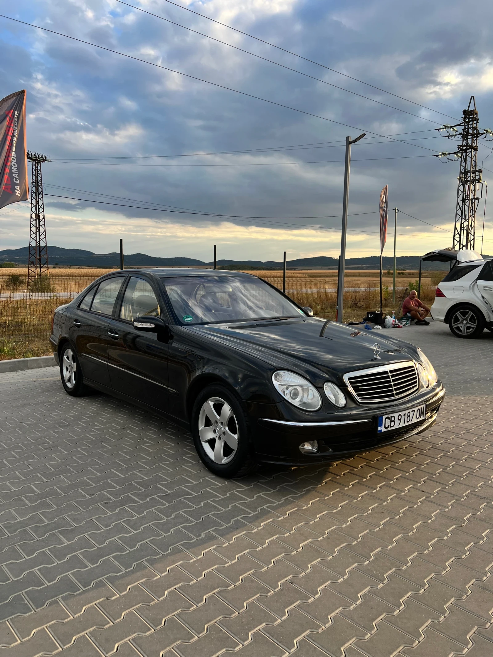 Mercedes-Benz E 320 Нов внос, снимка 2 - Автомобили и джипове - 56155234