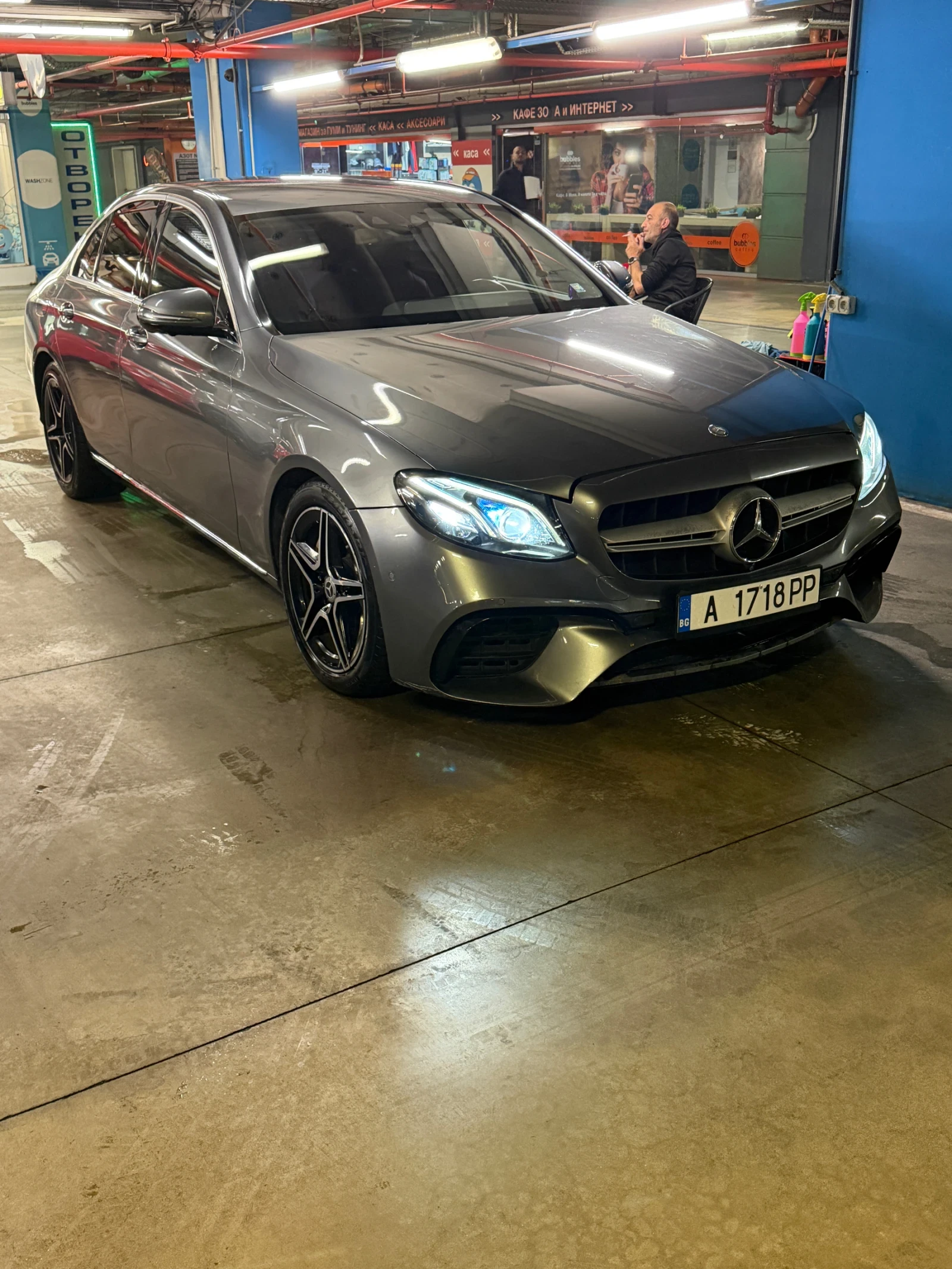 Mercedes-Benz E 220