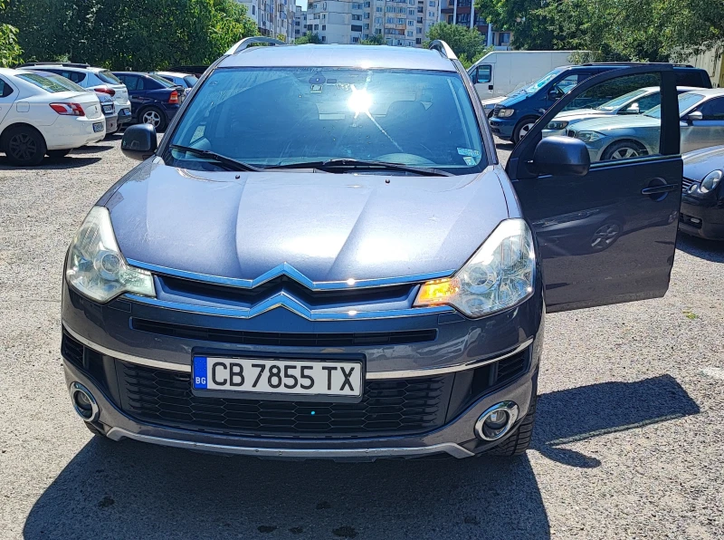 Citroen C-Crosser, снимка 1 - Автомобили и джипове - 47468992