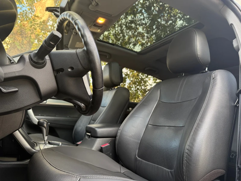 Kia Sorento 2.2CRDi* 4x4* Ky-Less* Автоматик* ПАРКТРОНИК* КОЖА, снимка 9 - Автомобили и джипове - 51723572