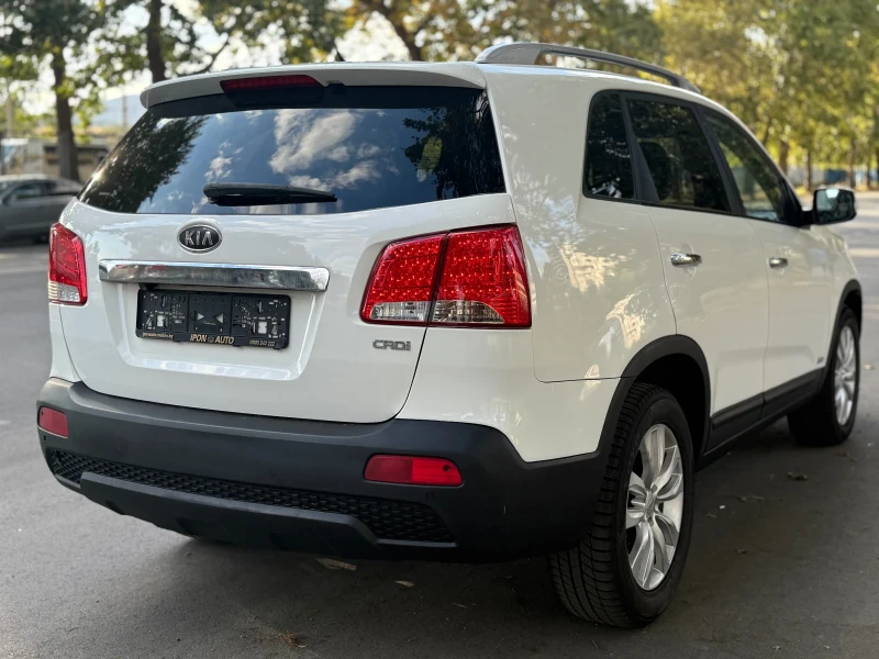 Kia Sorento 2.2CRDi* 4x4* Ky-Less* Автоматик* ПАРКТРОНИК* КОЖА, снимка 2 - Автомобили и джипове - 51723572