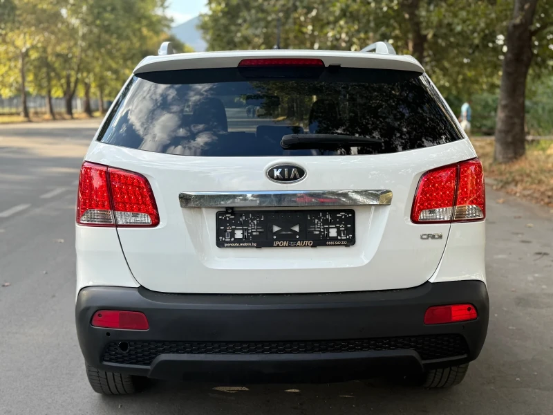Kia Sorento 2.2CRDi* 4x4* Ky-Less* Автоматик* ПАРКТРОНИК* КОЖА, снимка 3 - Автомобили и джипове - 51723572