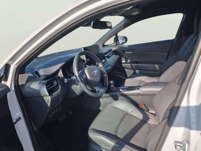 Toyota C-HR 1.8, снимка 7 - Автомобили и джипове - 51738743