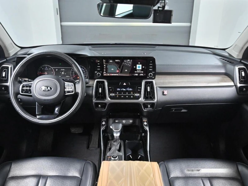 Kia Sorento Diesel 2.2 4WD Prestige, снимка 7 - Автомобили и джипове - 52107853