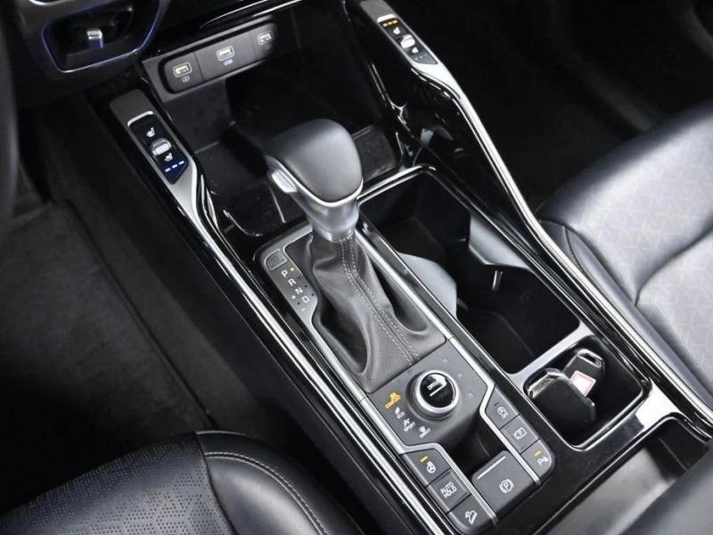 Kia Sorento Diesel 2.2 4WD Prestige, снимка 9 - Автомобили и джипове - 52107853