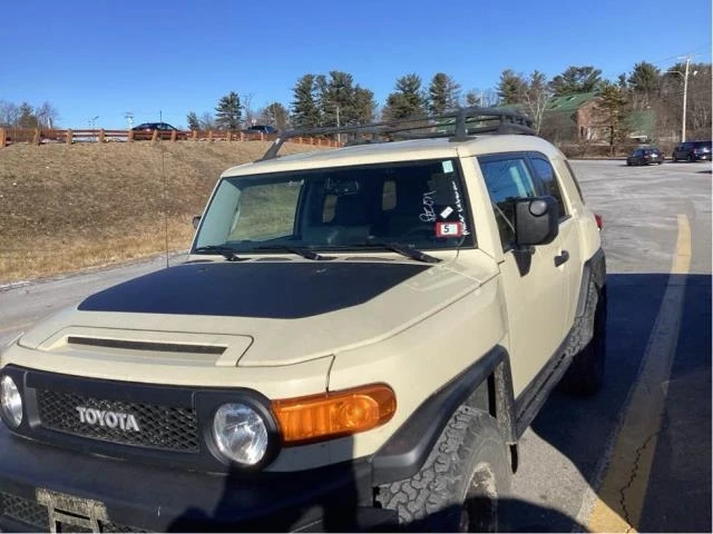 Toyota Fj cruiser 1 СОБСТВЕНИК КРАЙНА ЦЕНА СЕРВИЗНА ИСТОРИЯ, снимка 4 - Автомобили и джипове - 48552940