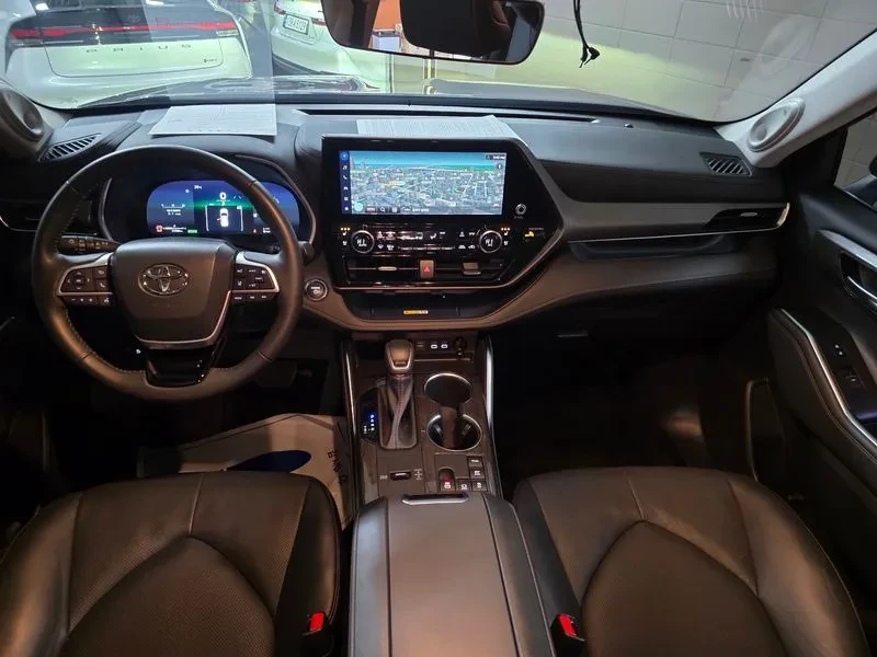 Toyota Highlander 2.5 4WD LIMITED, снимка 17 - Автомобили и джипове - 55047793