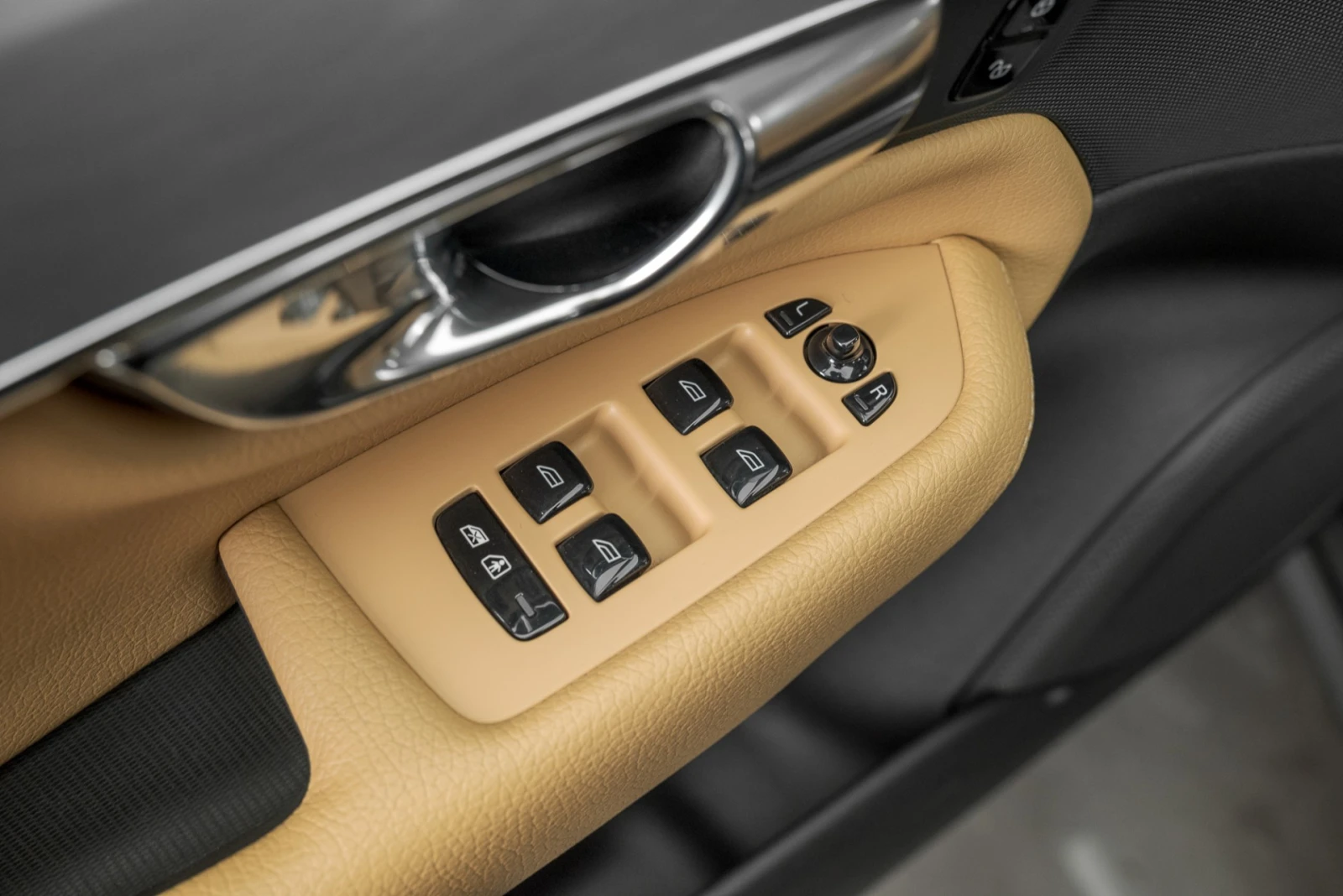 Volvo Xc90 T6 Momentum PANO* CAM* * CARPLAY* KEYLESS*  | Mobile.bg   10