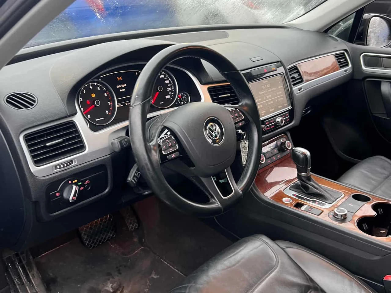 VW Touareg * 4dr 3.6L * CARFAX * Цена до България, снимка 6 - Автомобили и джипове - 53797719