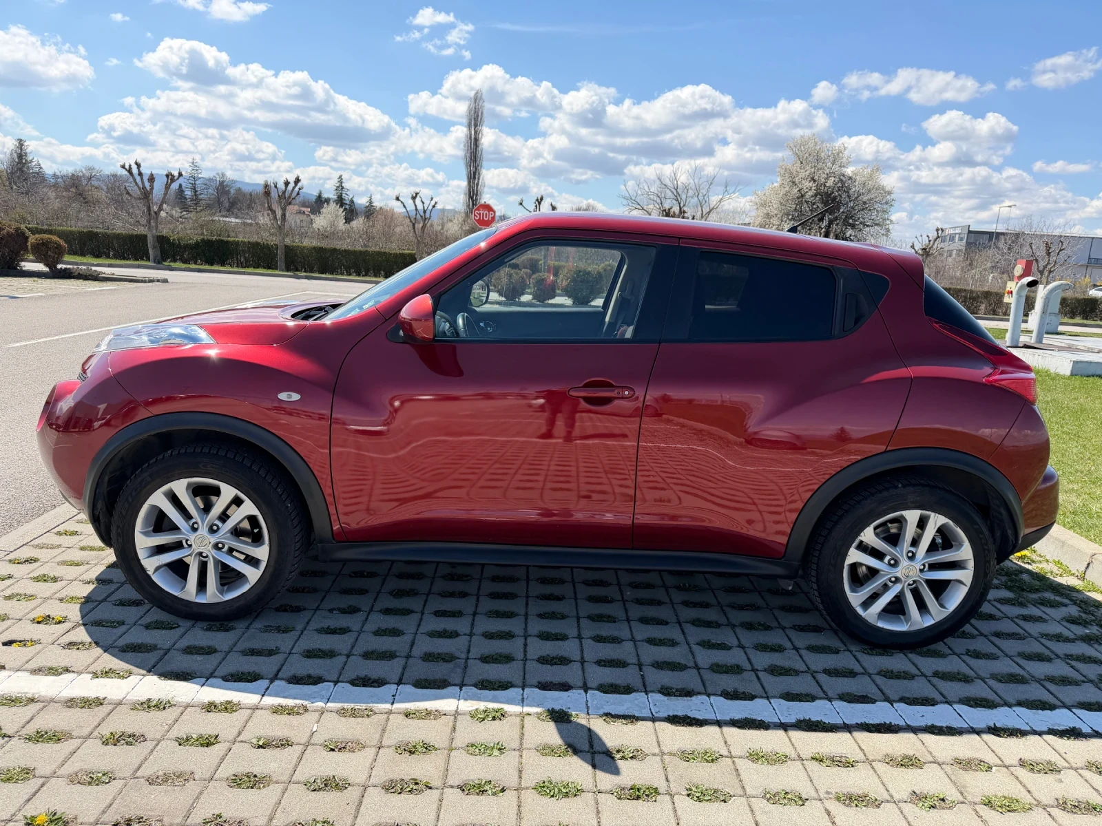 Nissan Juke 1.6 4x4, снимка 6 - Автомобили и джипове - 54102092