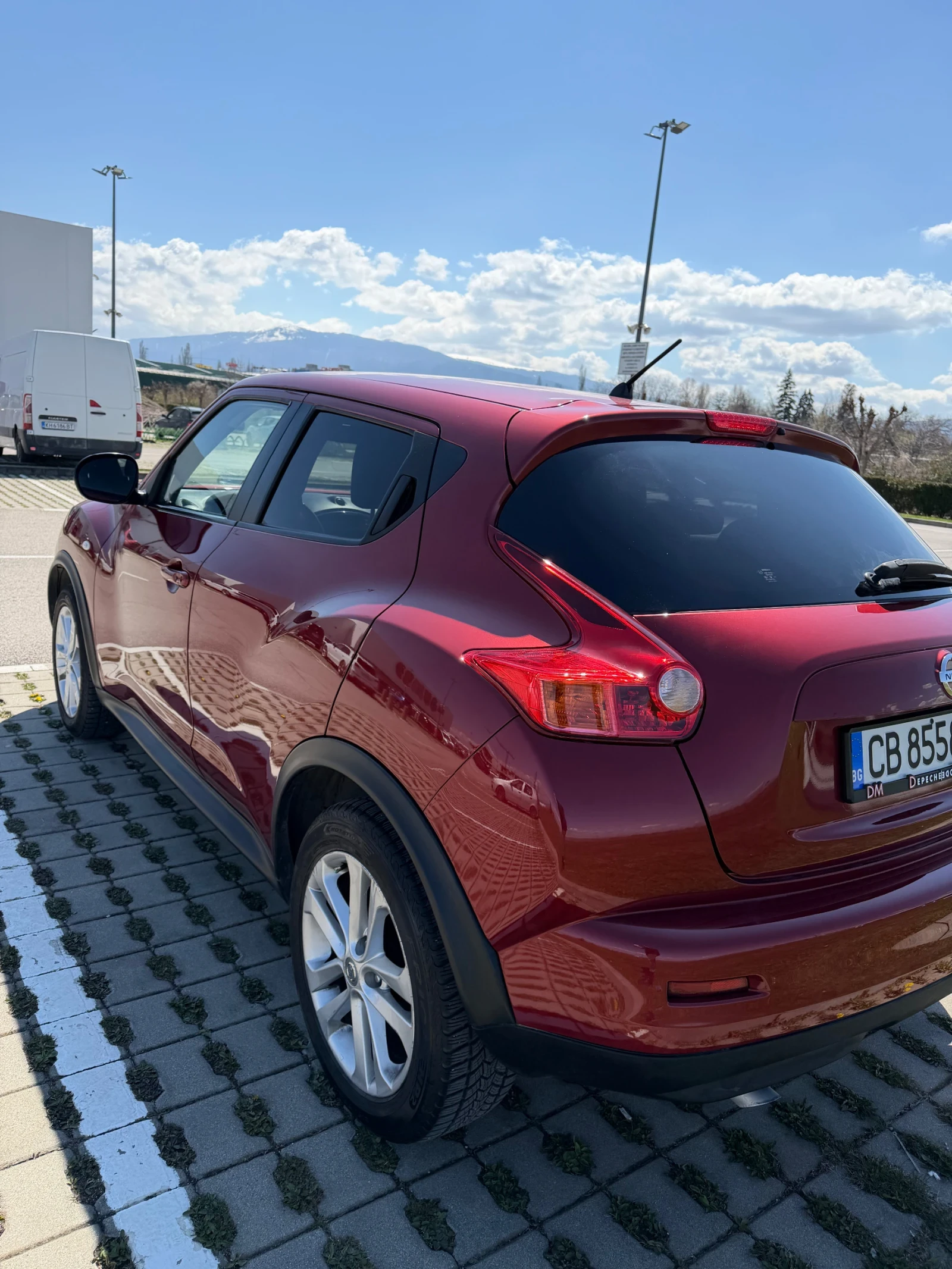 Nissan Juke 1.6 4x4, снимка 5 - Автомобили и джипове - 54102092