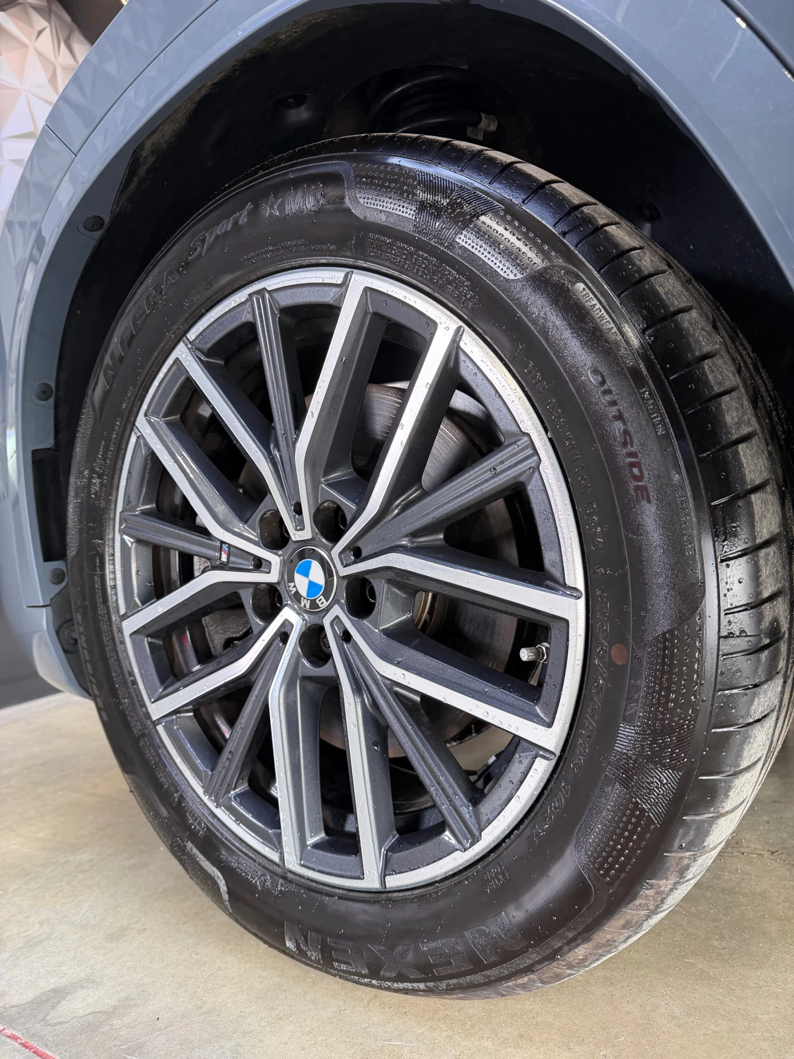 BMW X1 20d xDrive * M PACKET* HARMAN/KARDON* LED* HEAD UP, снимка 17 - Автомобили и джипове - 54113300