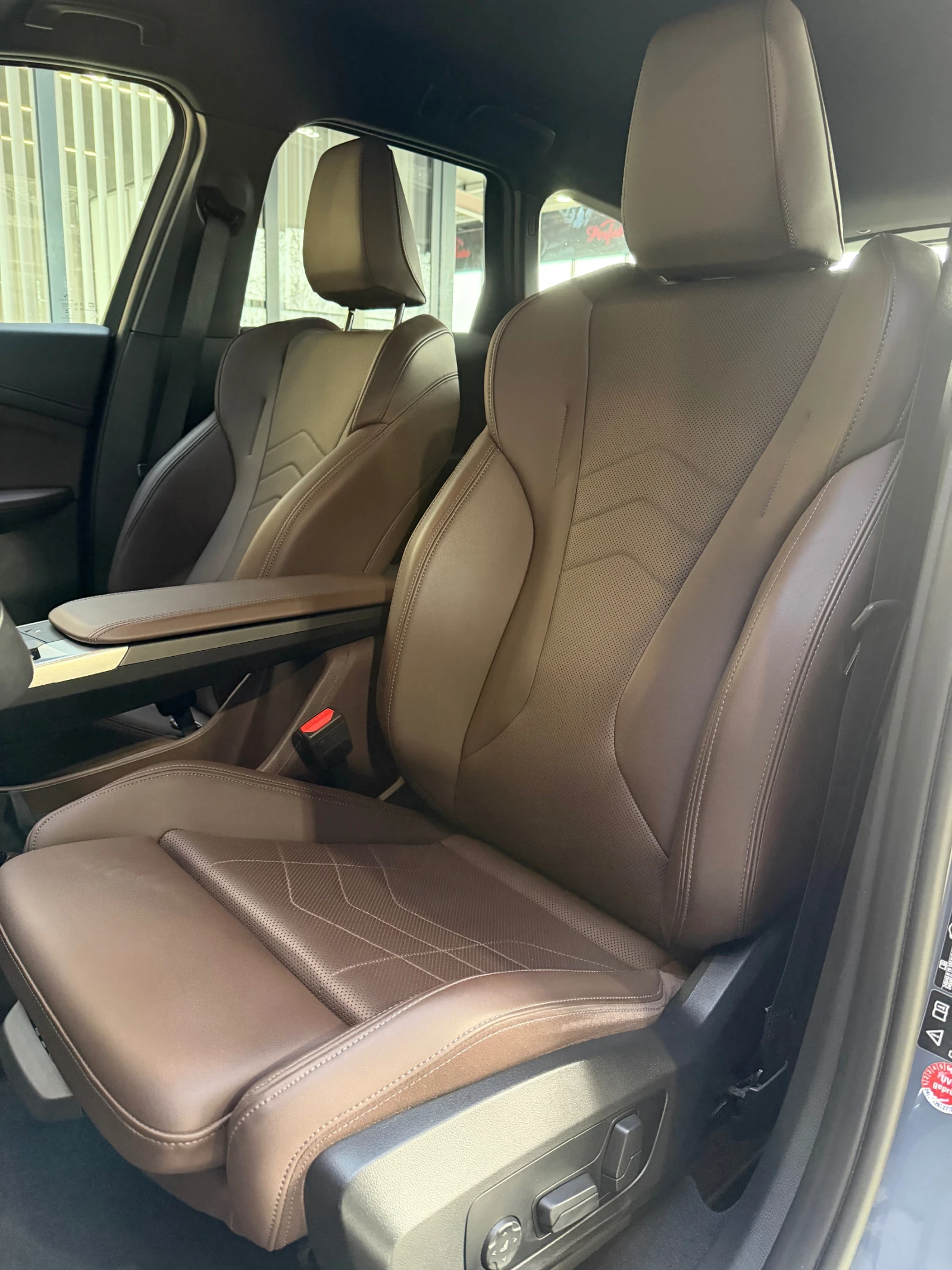 BMW X1 20d xDrive * M PACKET* HARMAN/KARDON* LED* HEAD UP, снимка 15 - Автомобили и джипове - 54113300