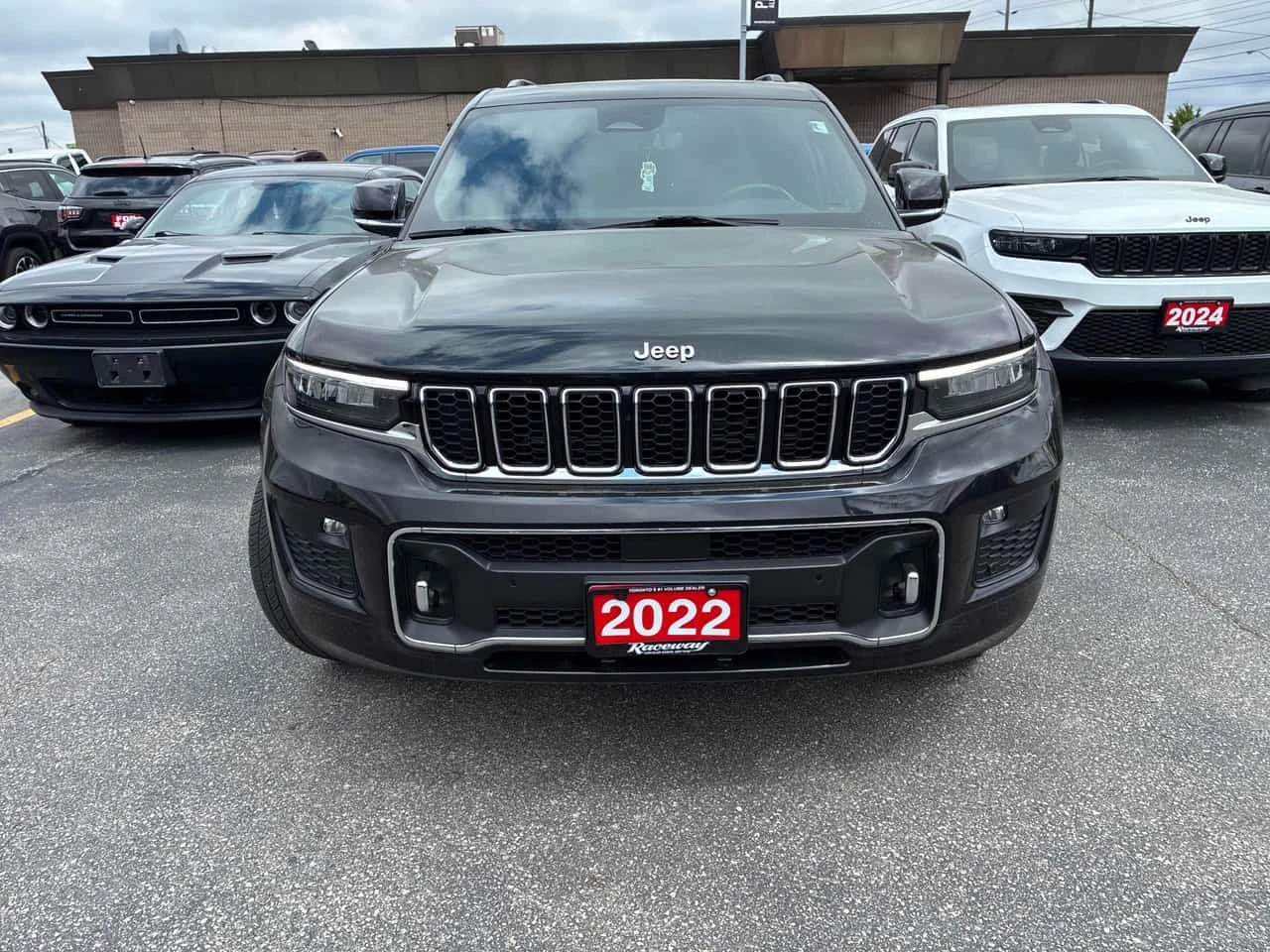 Jeep Grand cherokee L Overland/ОБДУХВАНЕ/ПАНОРАМА/ДИСТРОНИК, снимка 2 - Автомобили и джипове - 55084735