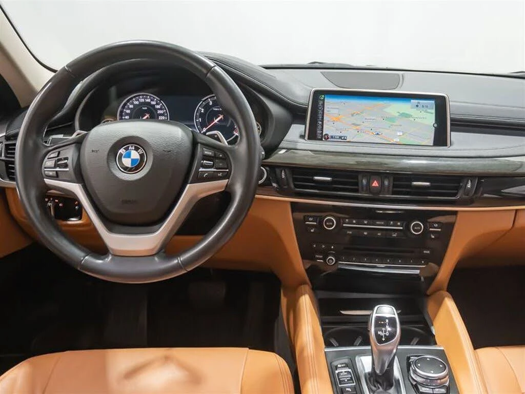 BMW X6 HARMON* KARDON* ДИГИТАЛНО* ТАБЛО* КАМЕРА* LANE* AS, снимка 5 - Автомобили и джипове - 55296997