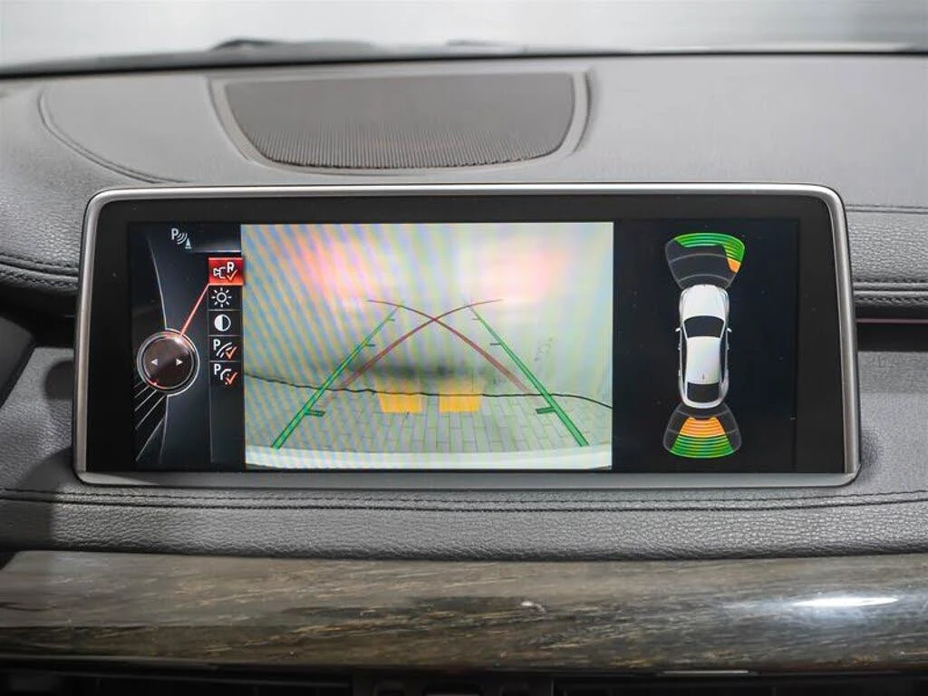BMW X6 HARMON* KARDON* ДИГИТАЛНО* ТАБЛО* КАМЕРА* LANE* AS, снимка 9 - Автомобили и джипове - 55296997