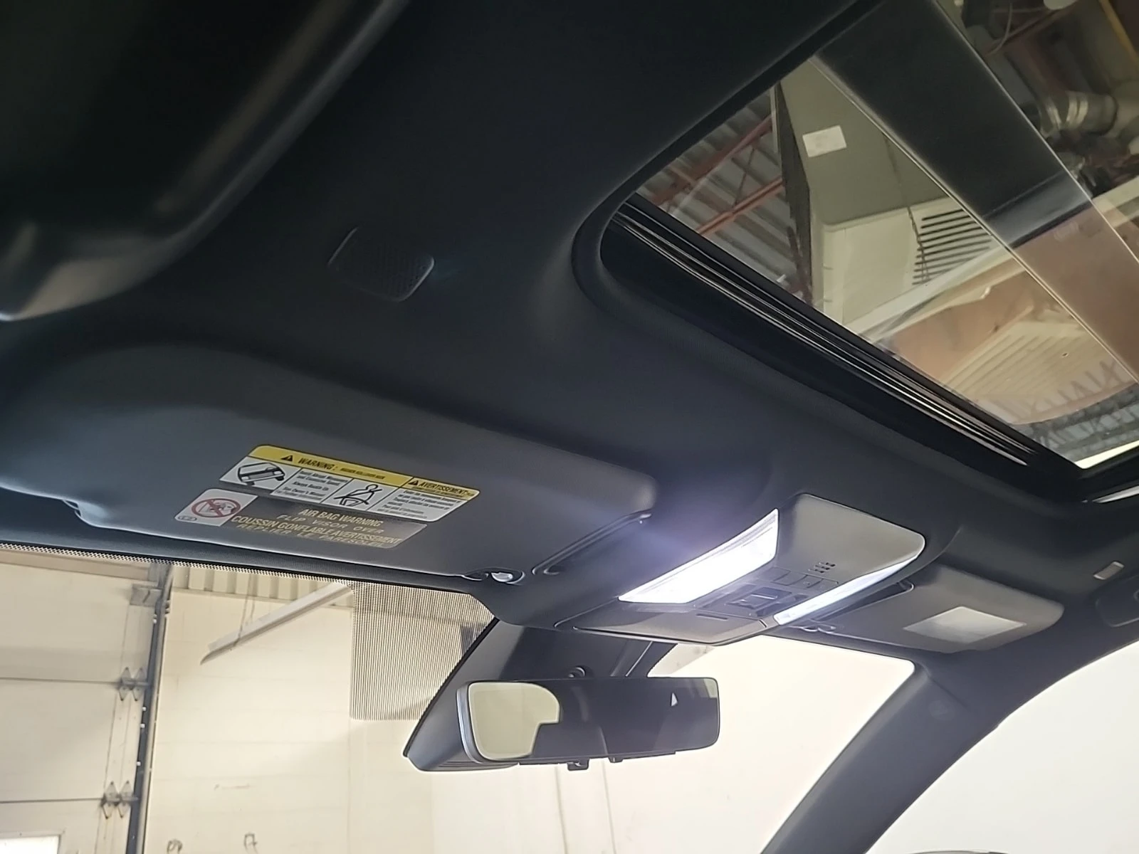 Toyota Rav4 * HYBRID XSE * CARFAX * , снимка 12 - Автомобили и джипове - 56085669