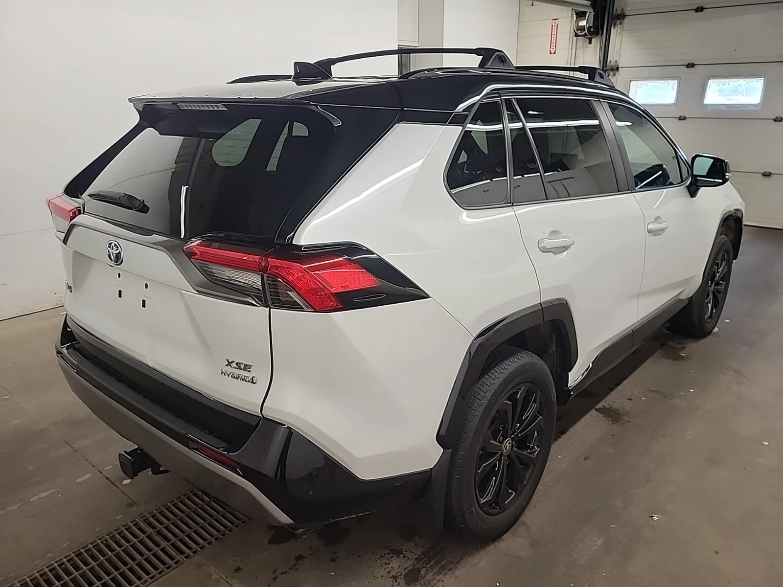 Toyota Rav4 * HYBRID XSE * CARFAX * , снимка 3 - Автомобили и джипове - 56085669