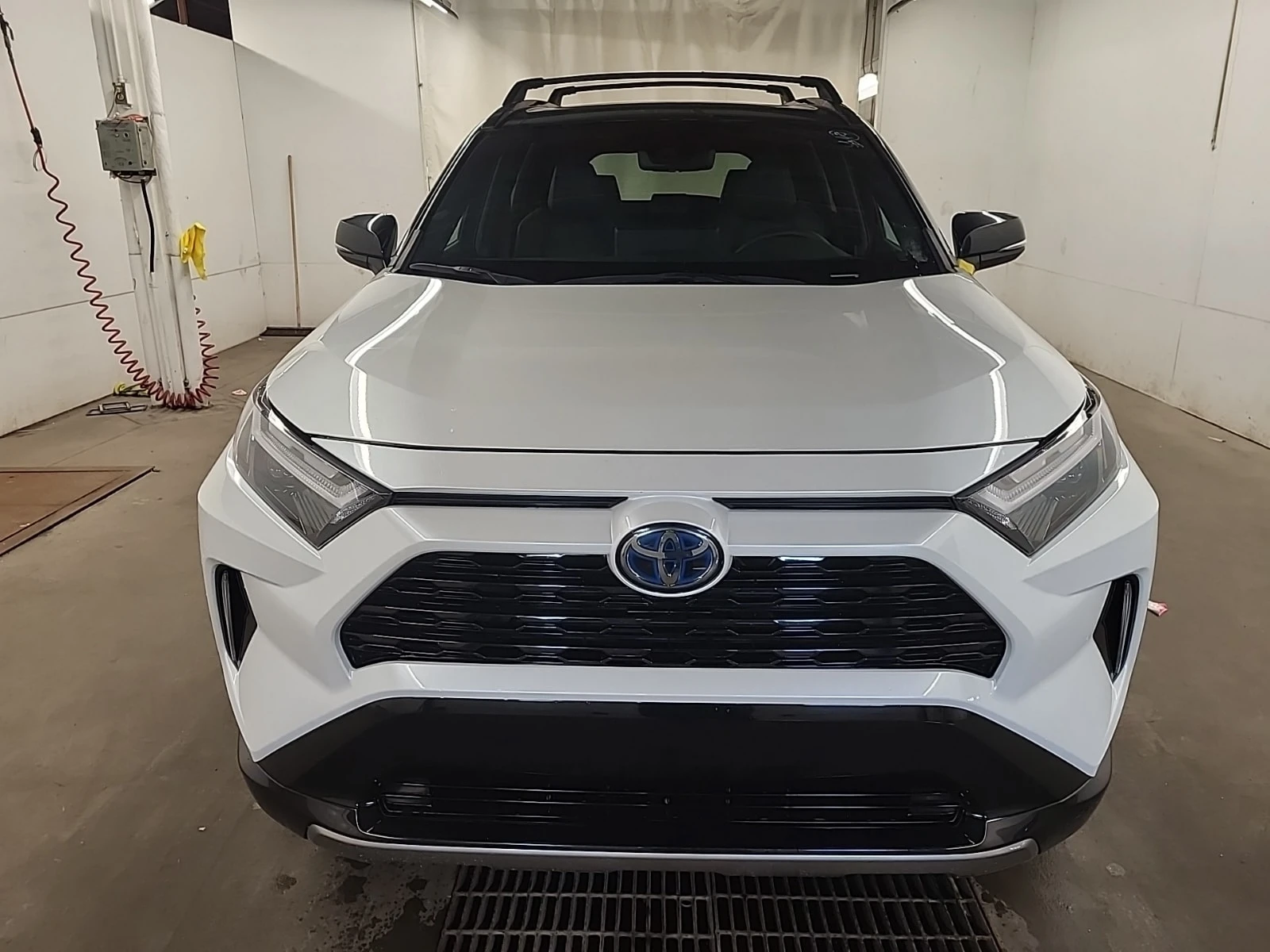 Toyota Rav4 * HYBRID XSE * CARFAX * , снимка 17 - Автомобили и джипове - 56085669