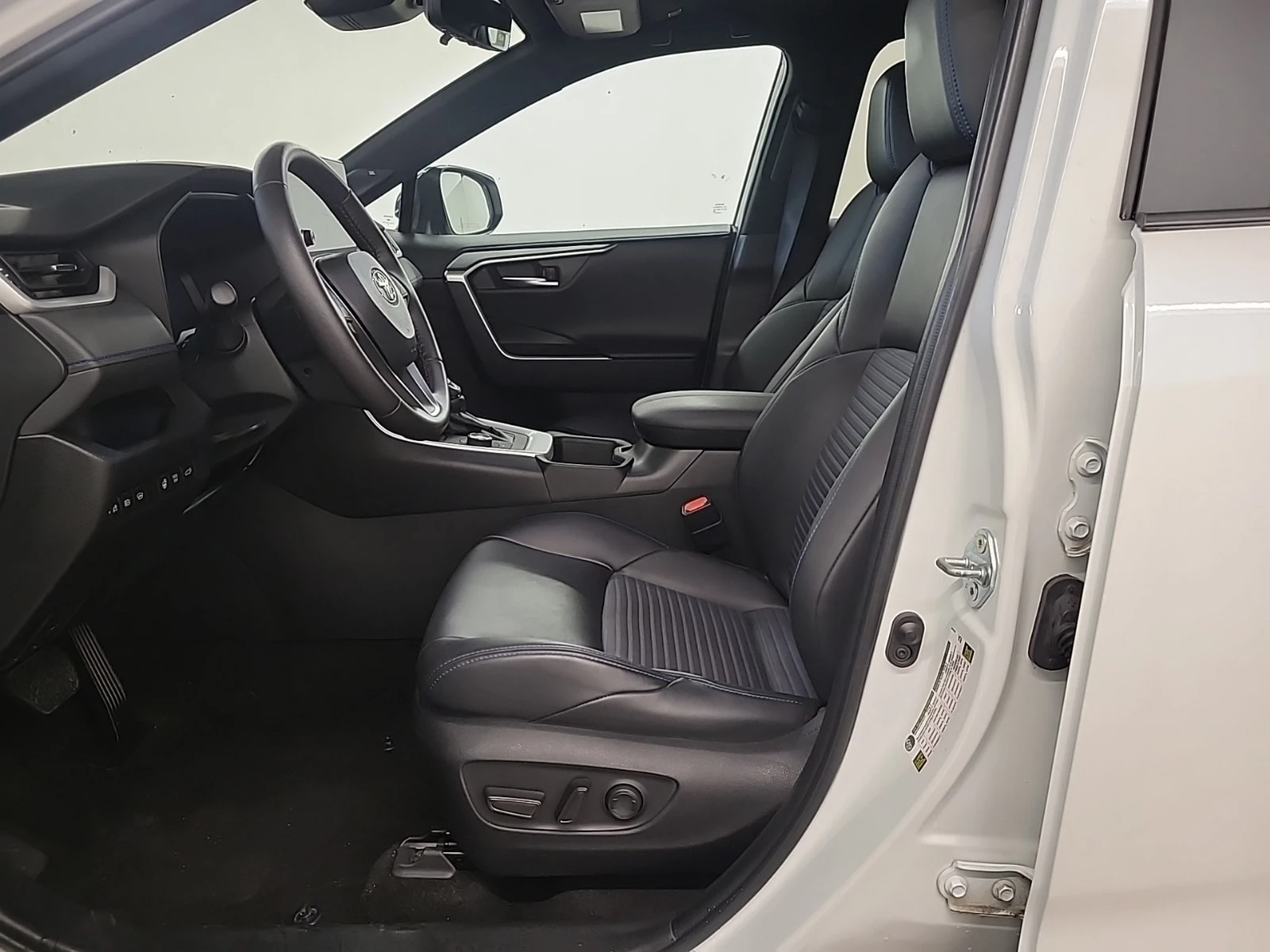 Toyota Rav4 * HYBRID XSE * CARFAX * , снимка 5 - Автомобили и джипове - 56085669