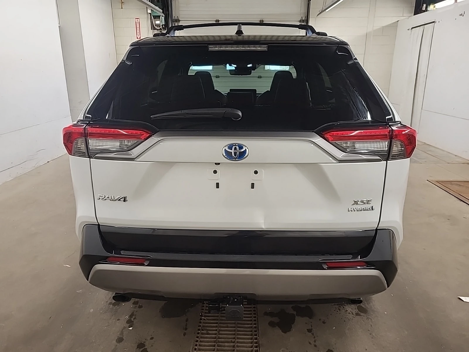 Toyota Rav4 * HYBRID XSE * CARFAX * , снимка 16 - Автомобили и джипове - 56085669