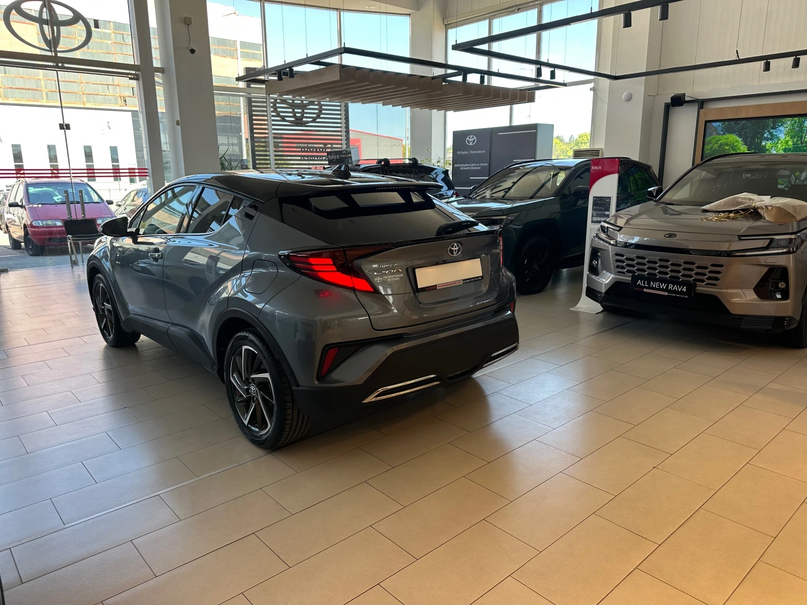 Toyota C-HR Style* Bitone, снимка 3 - Автомобили и джипове - 56214629