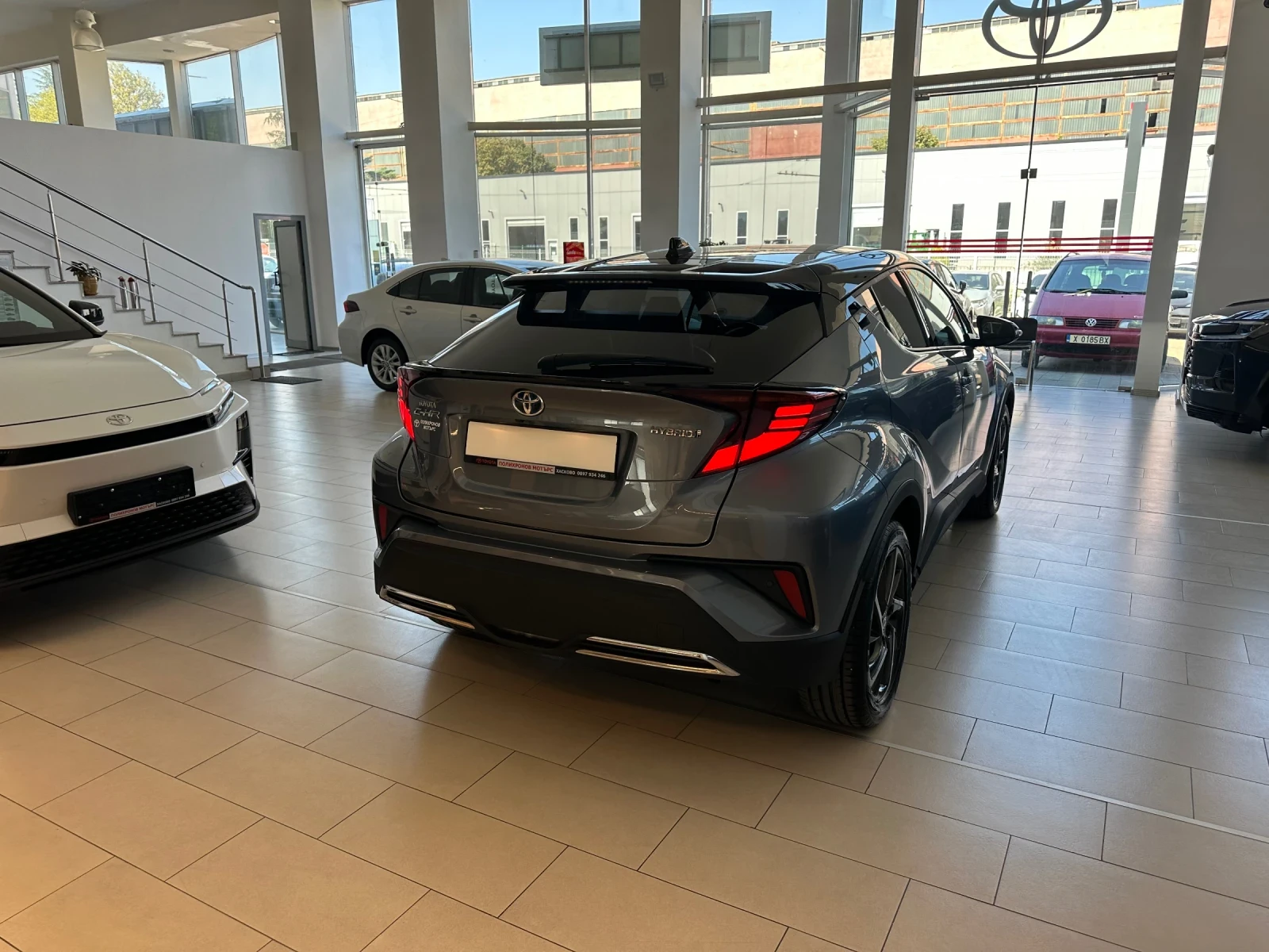 Toyota C-HR Style* Bitone, снимка 5 - Автомобили и джипове - 56214629