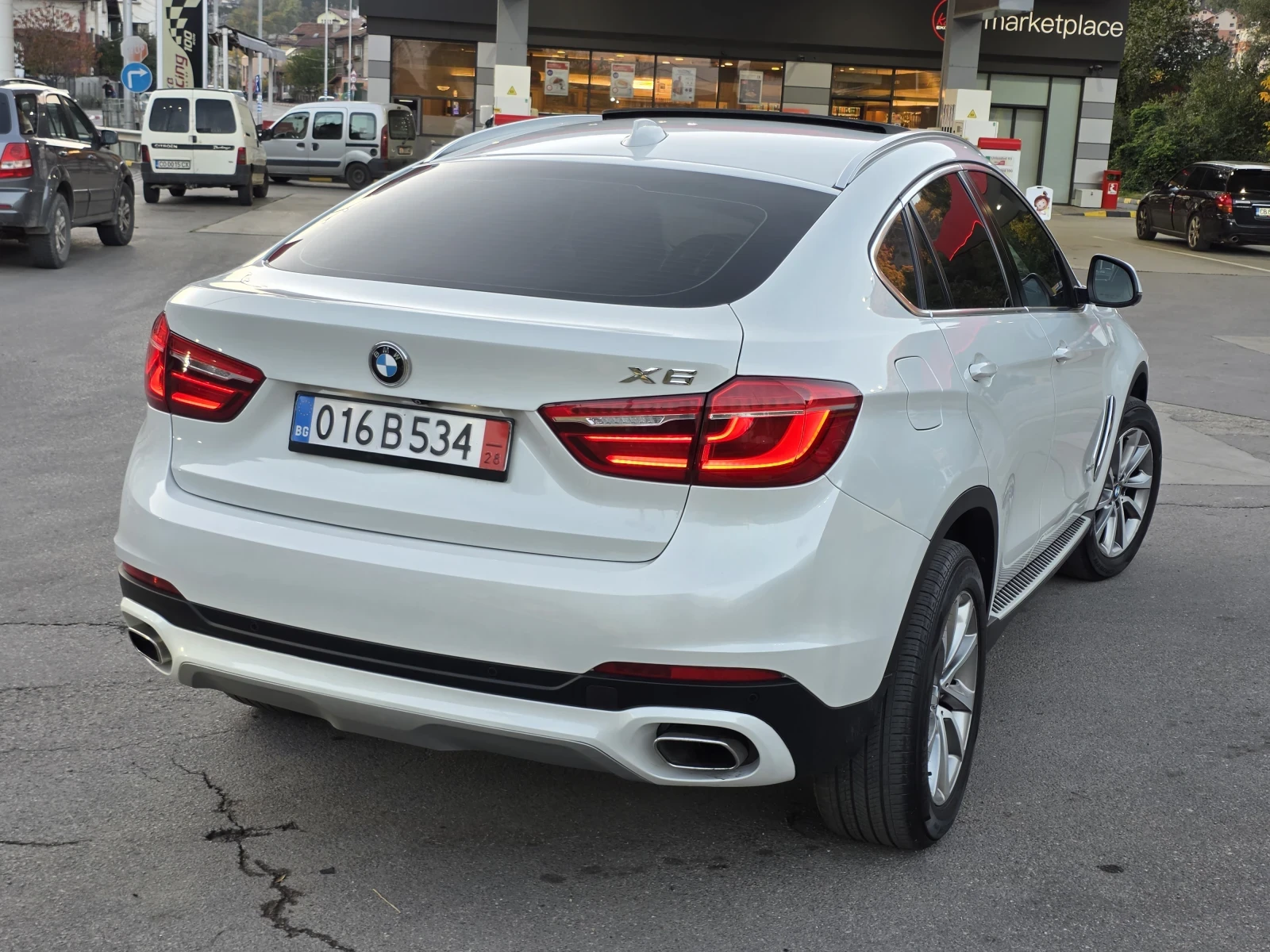 BMW X6 Топ състояние лизинг, снимка 6 - Автомобили и джипове - 56629722