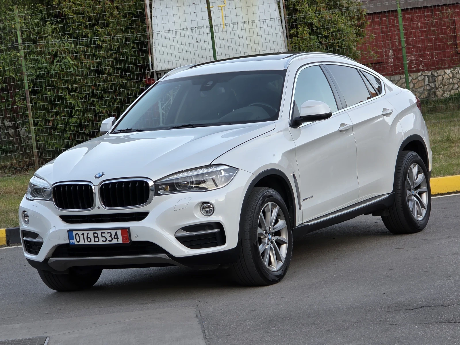 BMW X6 Топ състояние лизинг, снимка 5 - Автомобили и джипове - 56629722