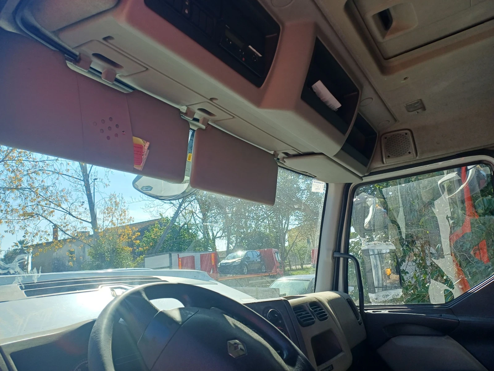 Renault Midlum 220.10 DXI15 Хладилен, снимка 10 - Камиони - 54071119