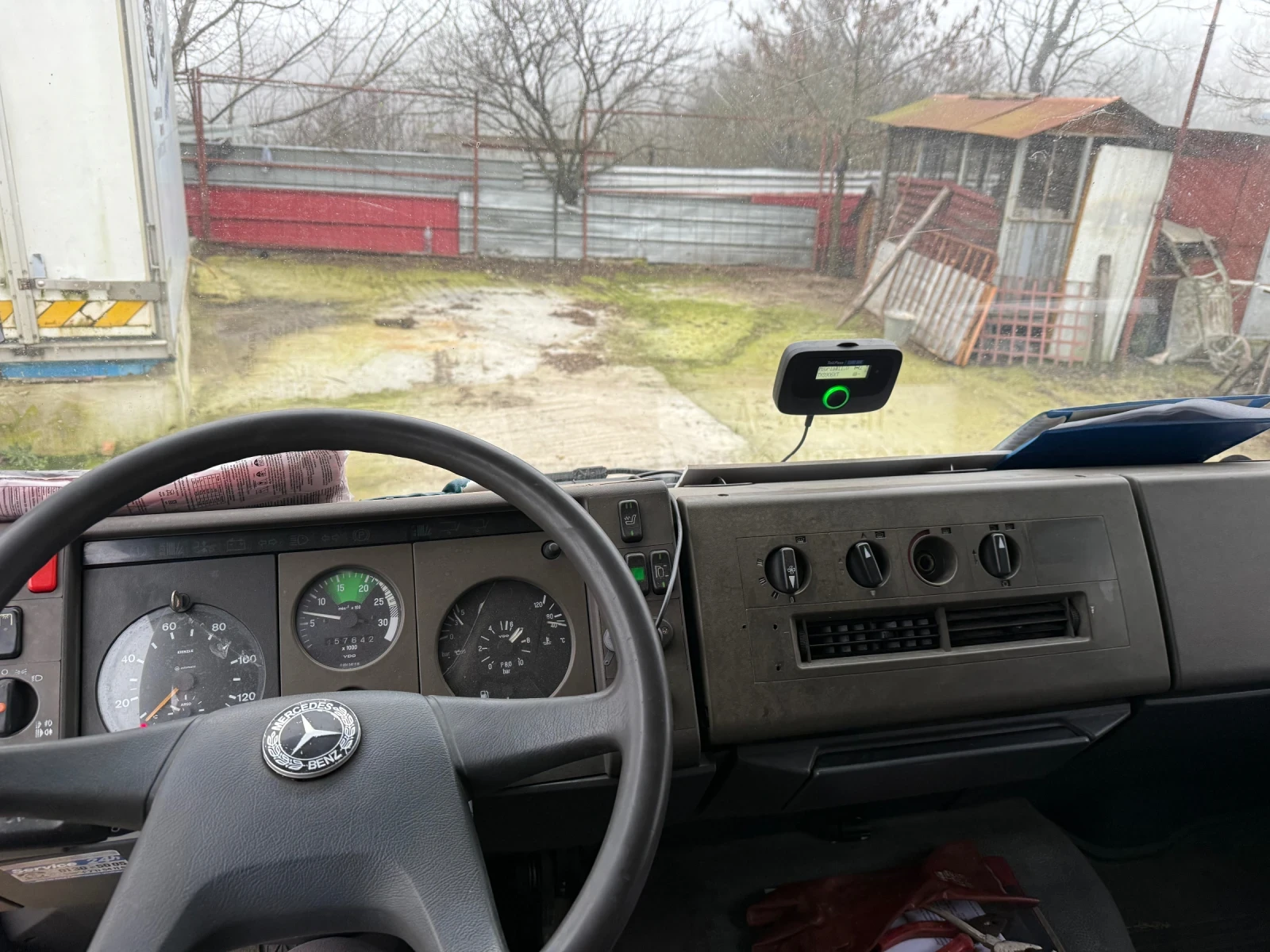 Mercedes-Benz 1117 ФЕКАЛКА, снимка 9 - Камиони - 55679695