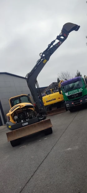 Багер Volvo ЕCR88D, снимка 4