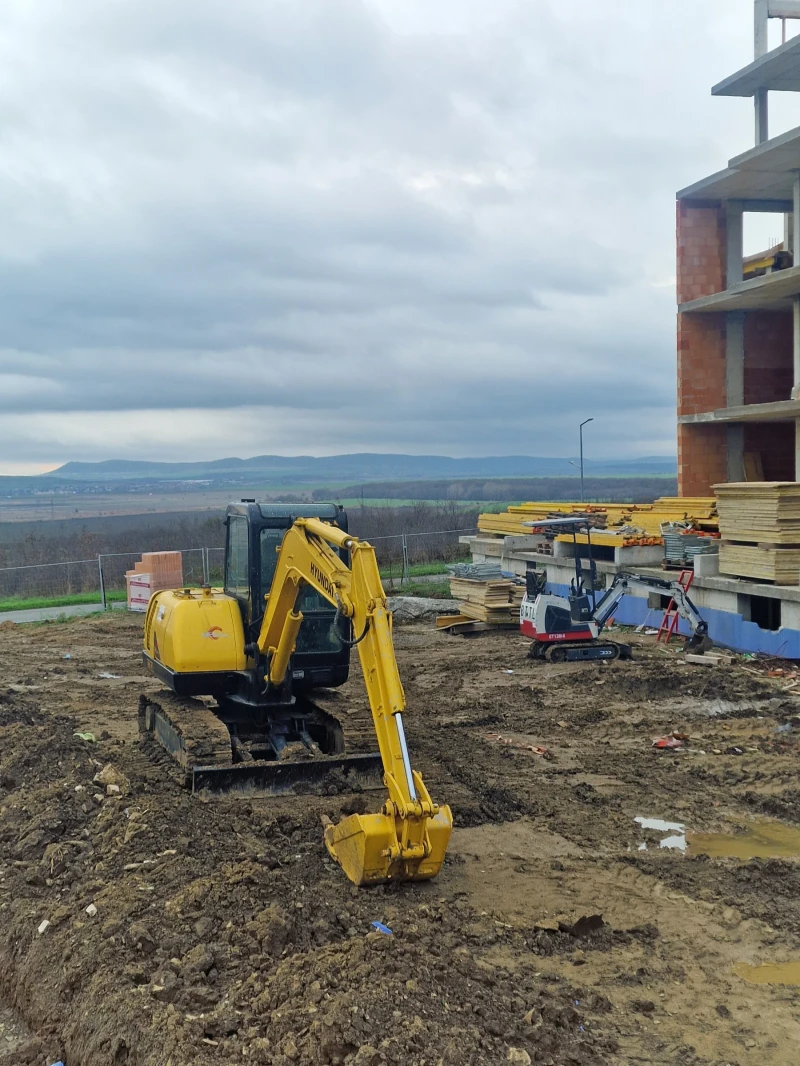 Багер Hyundai 55 7, снимка 2 - Индустриална техника - 52828516