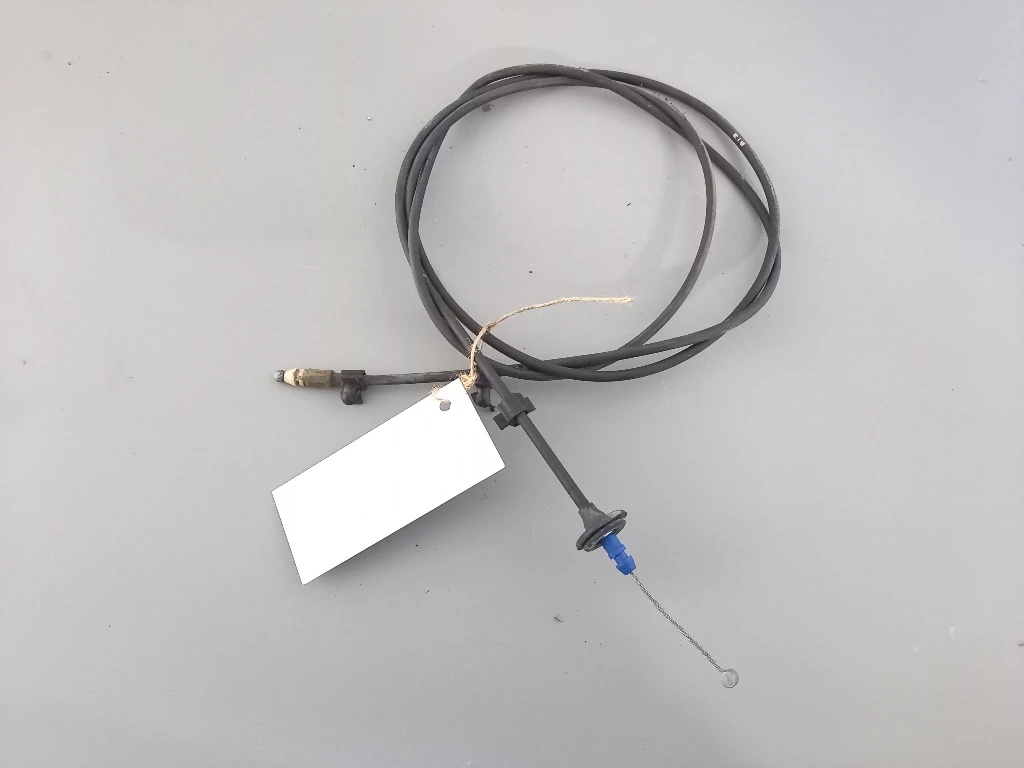 Жило преден капак Санг Йонг Актион,Екшън 