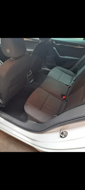 Skoda Octavia 2.0 TDI DSG6, снимка 9