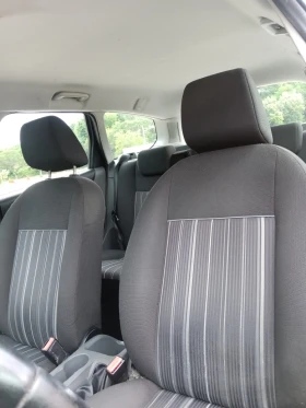 Ford Focus 1.6i TITANIUM, снимка 16