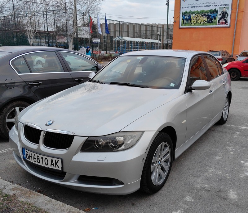 BMW 320, снимка 1 - Автомобили и джипове - 44380687