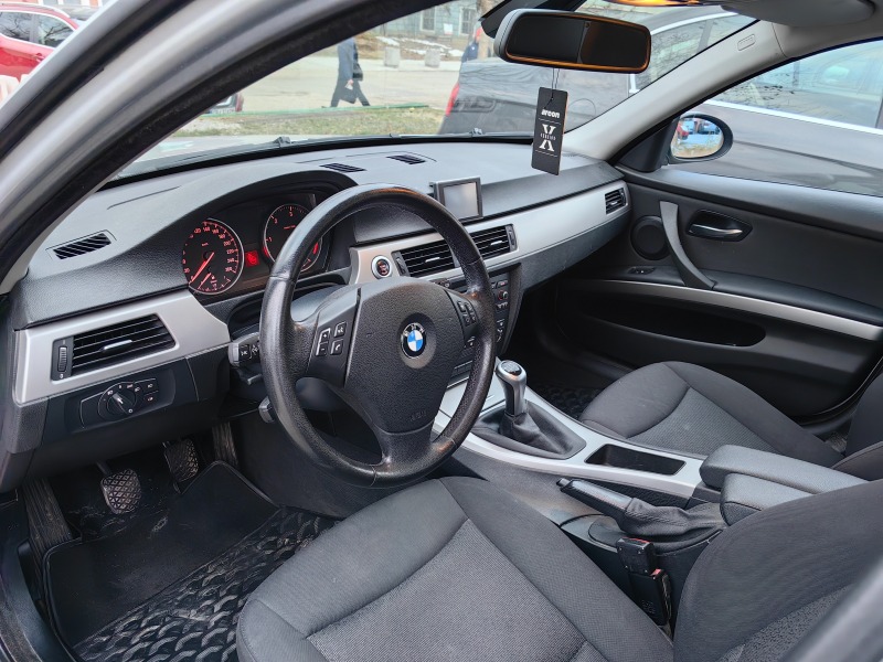 BMW 320, снимка 6 - Автомобили и джипове - 44380687