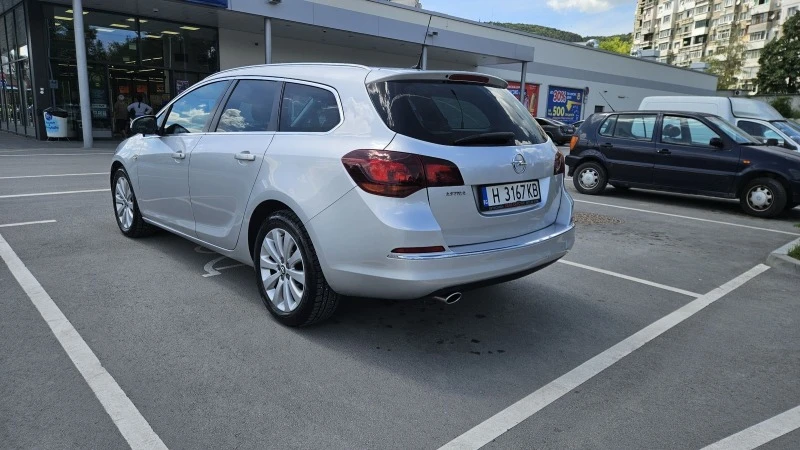 Opel Astra J , 1.4 , фаб.газ., 140 кс, снимка 4 - Автомобили и джипове - 47334984