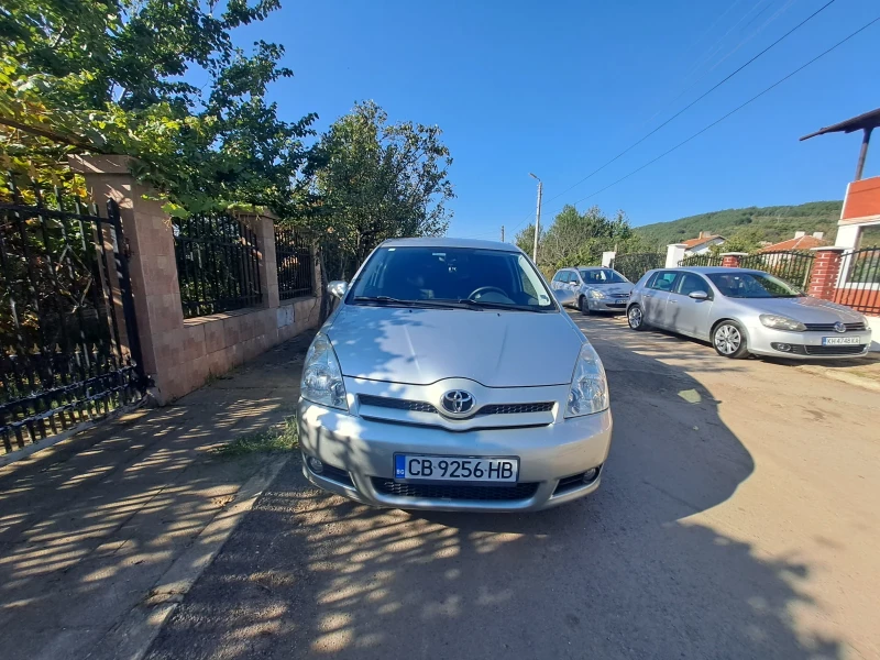 Toyota Corolla verso, снимка 15 - Автомобили и джипове - 47318969