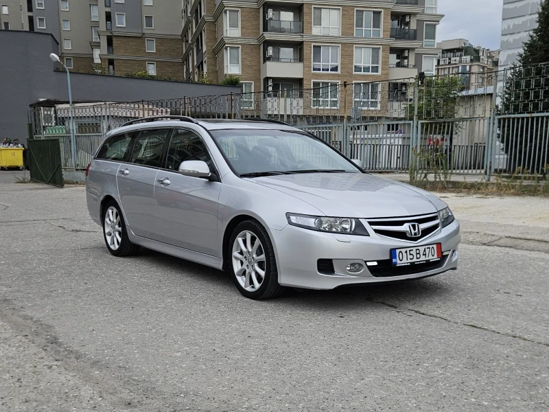 Honda Accord 2.4i-VTEC Executive Facelift NAVI, снимка 1 - Автомобили и джипове - 47531203