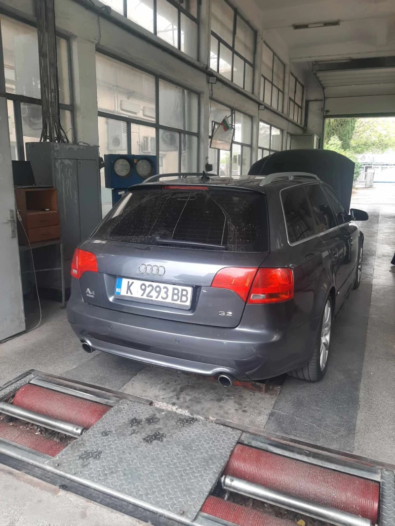 Audi A4 3.2, снимка 4 - Автомобили и джипове - 47577886