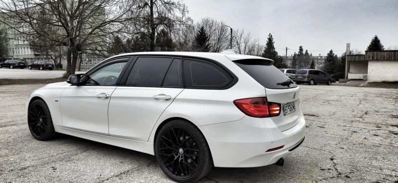 BMW 320 Sport Xdrive , снимка 2 - Автомобили и джипове - 48932405