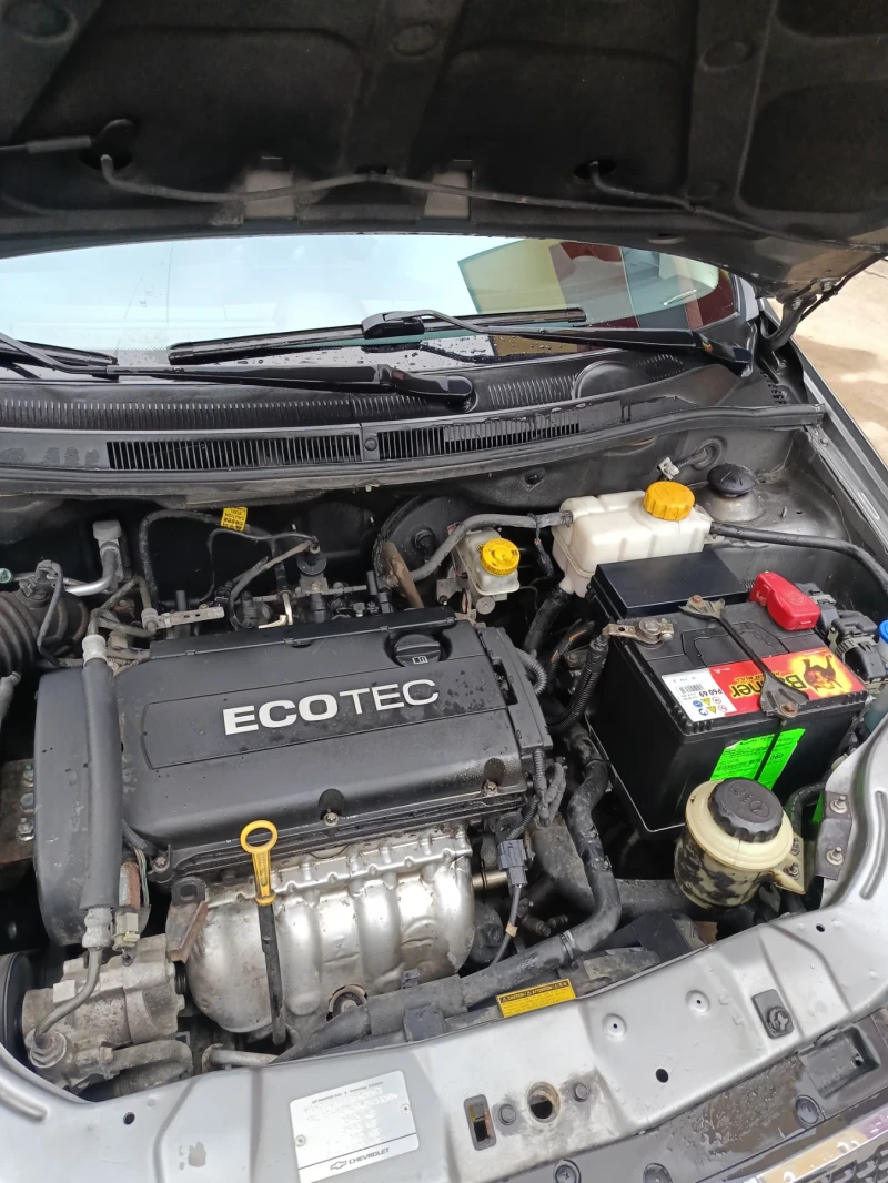 Chevrolet Aveo 1.4, снимка 9 - Автомобили и джипове - 53110032