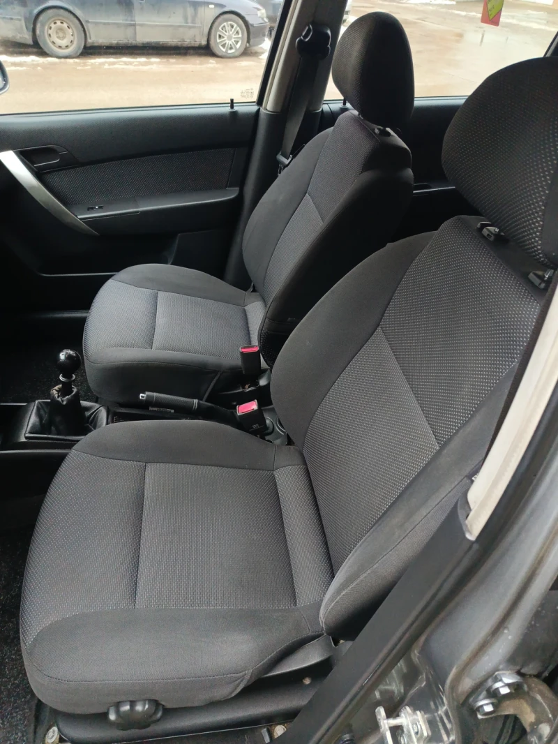 Chevrolet Aveo 1.4, снимка 6 - Автомобили и джипове - 53110032