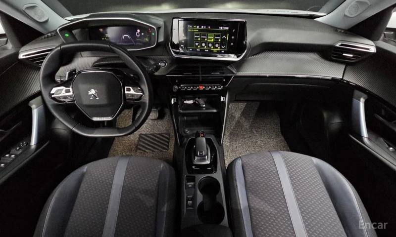 Peugeot 2008, снимка 7 - Автомобили и джипове - 53226422
