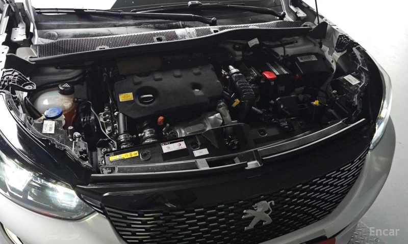 Peugeot 2008, снимка 6 - Автомобили и джипове - 53226422