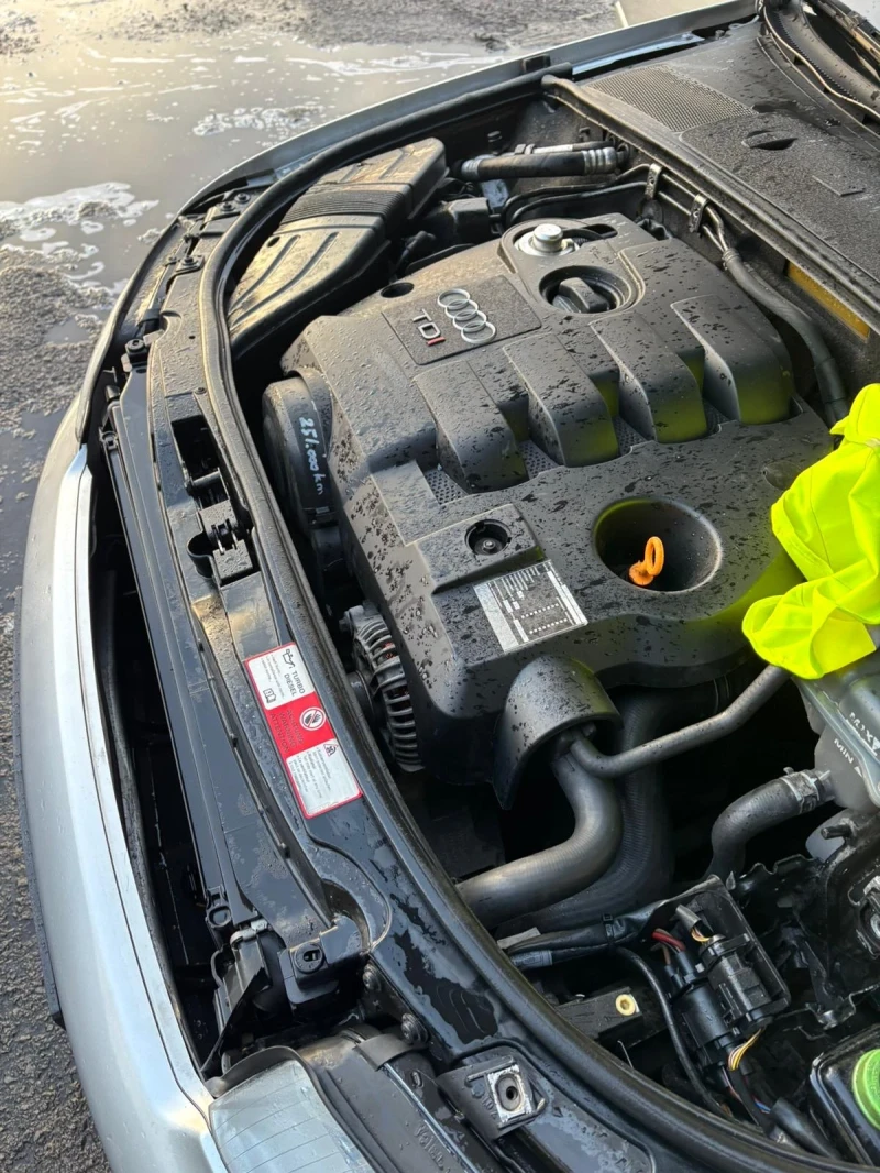 Audi A4 1.9 TDI, снимка 11 - Автомобили и джипове - 53593435
