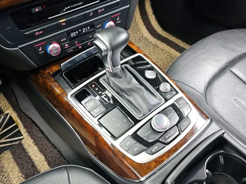 Audi A7 3.0 TDI Quattro, снимка 9 - Автомобили и джипове - 54562130